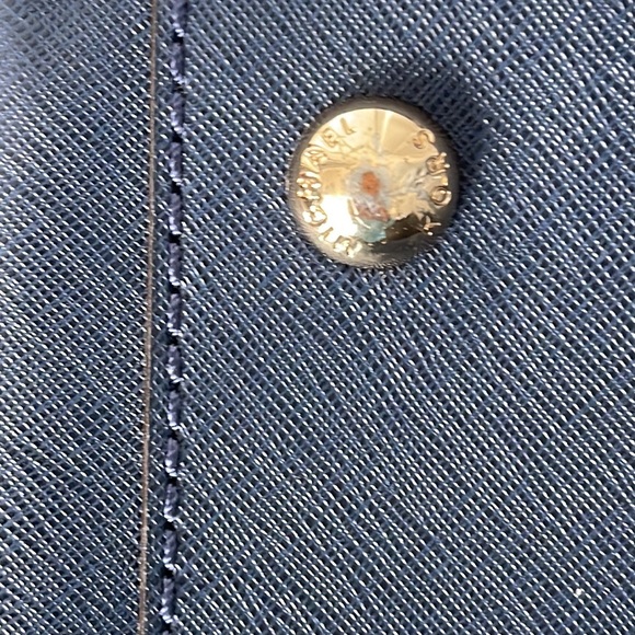 Michael Kors Navy Excellent Cond Large Hamilton Tote/ MK Dust Bag included - Picture 16 of 16